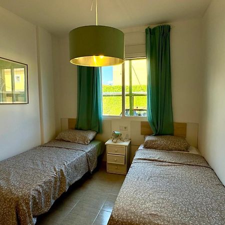 Datiler Vybdenia Exteriér fotografie