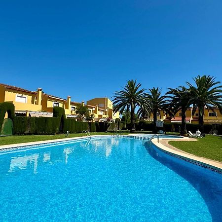 Datiler Vybdenia Exteriér fotografie