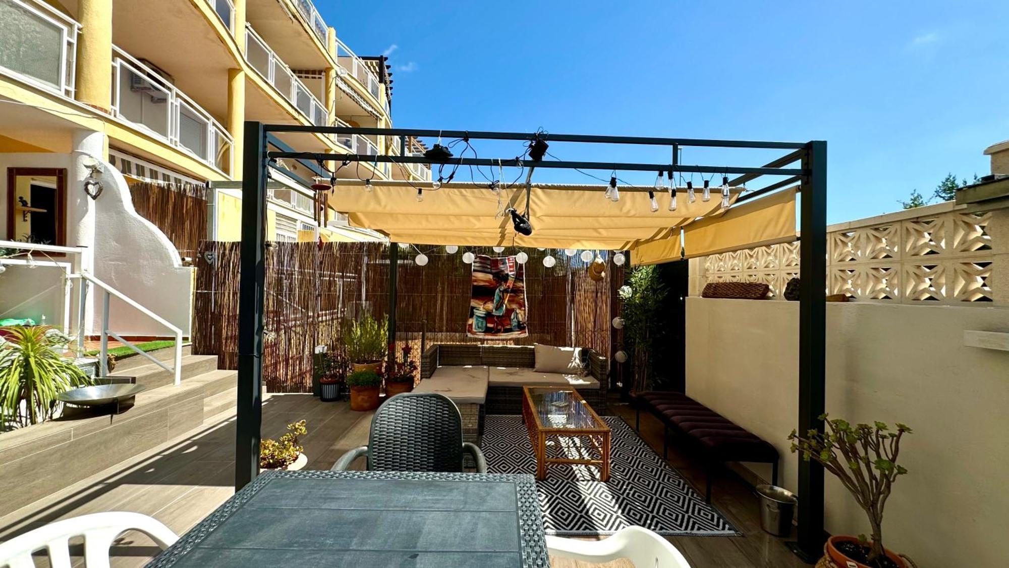 Datiler Vybdenia Exteriér fotografie
